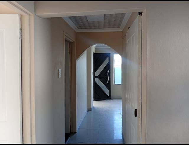 2 BEDROOM FREEHOLD FOR SALE IN GRIFFITHS MXENGE